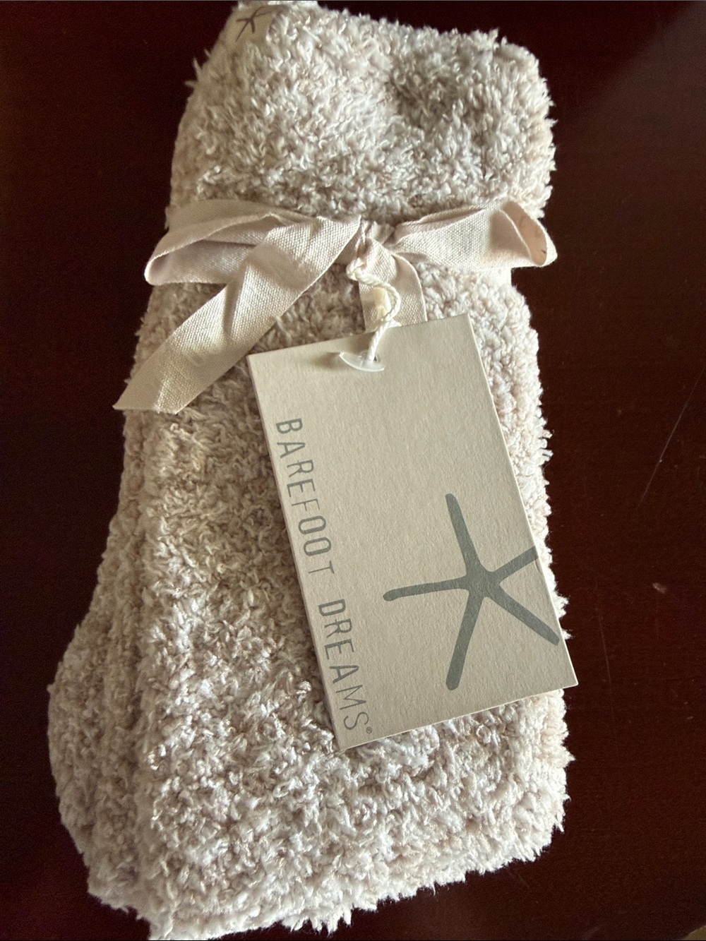 Barefoot Dreams Plush Cream Cozy Socks with Tag